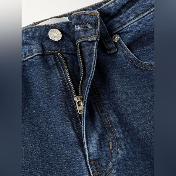 NWT FRAME The Ruler Slim Leg jeans in “Archie” mid wash - Picture 8 of 13